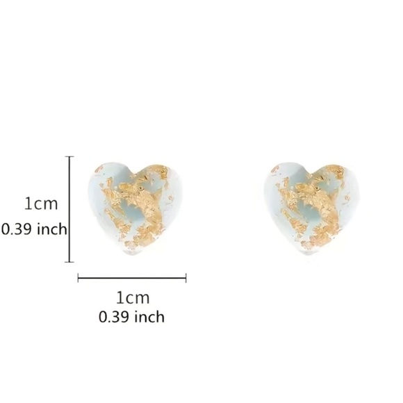 CRYSTAL HEART OF GOLD STUD EARRINGS NWT - Picture 3 of 4